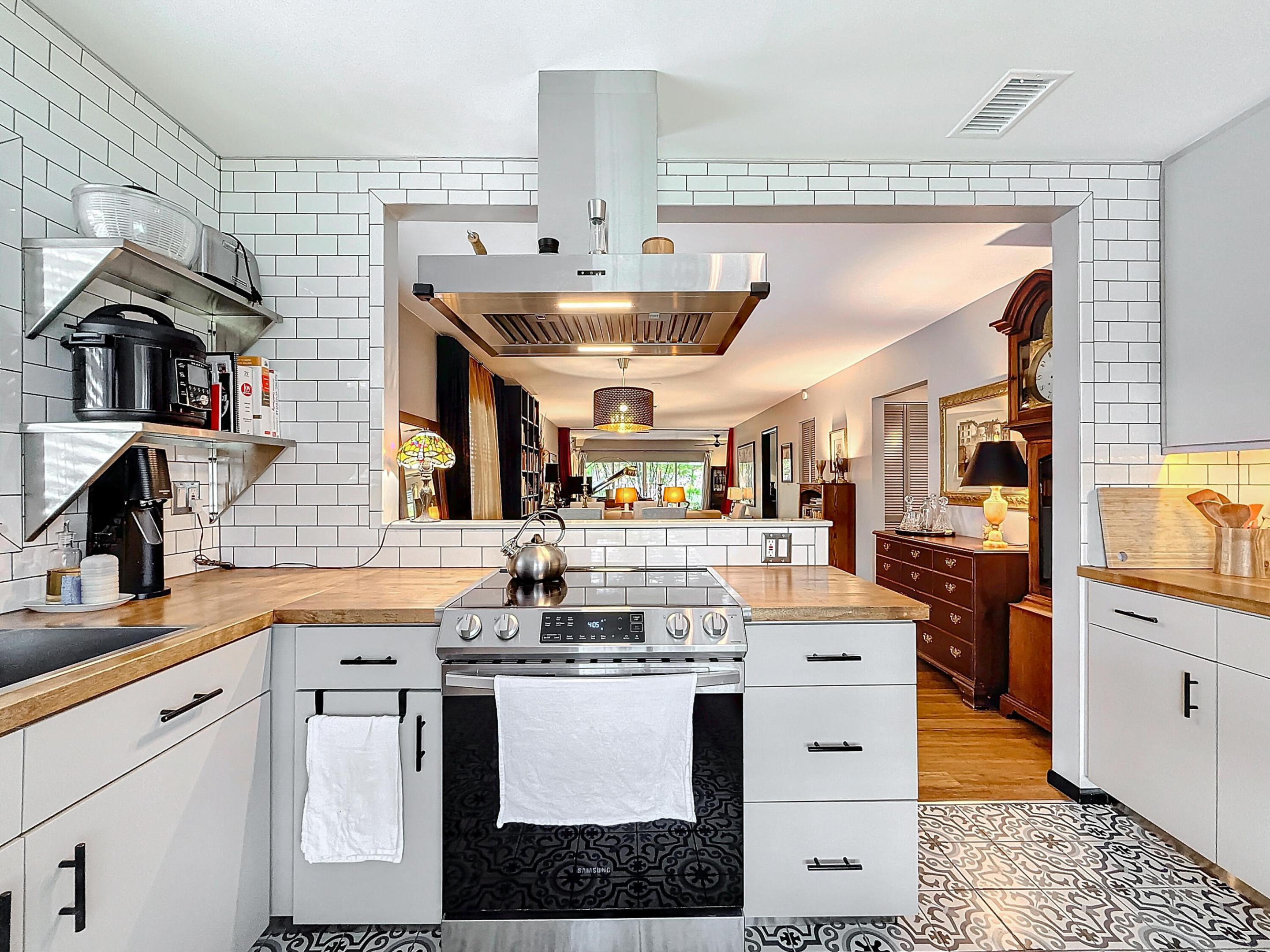 533 SE 28th Circle 533