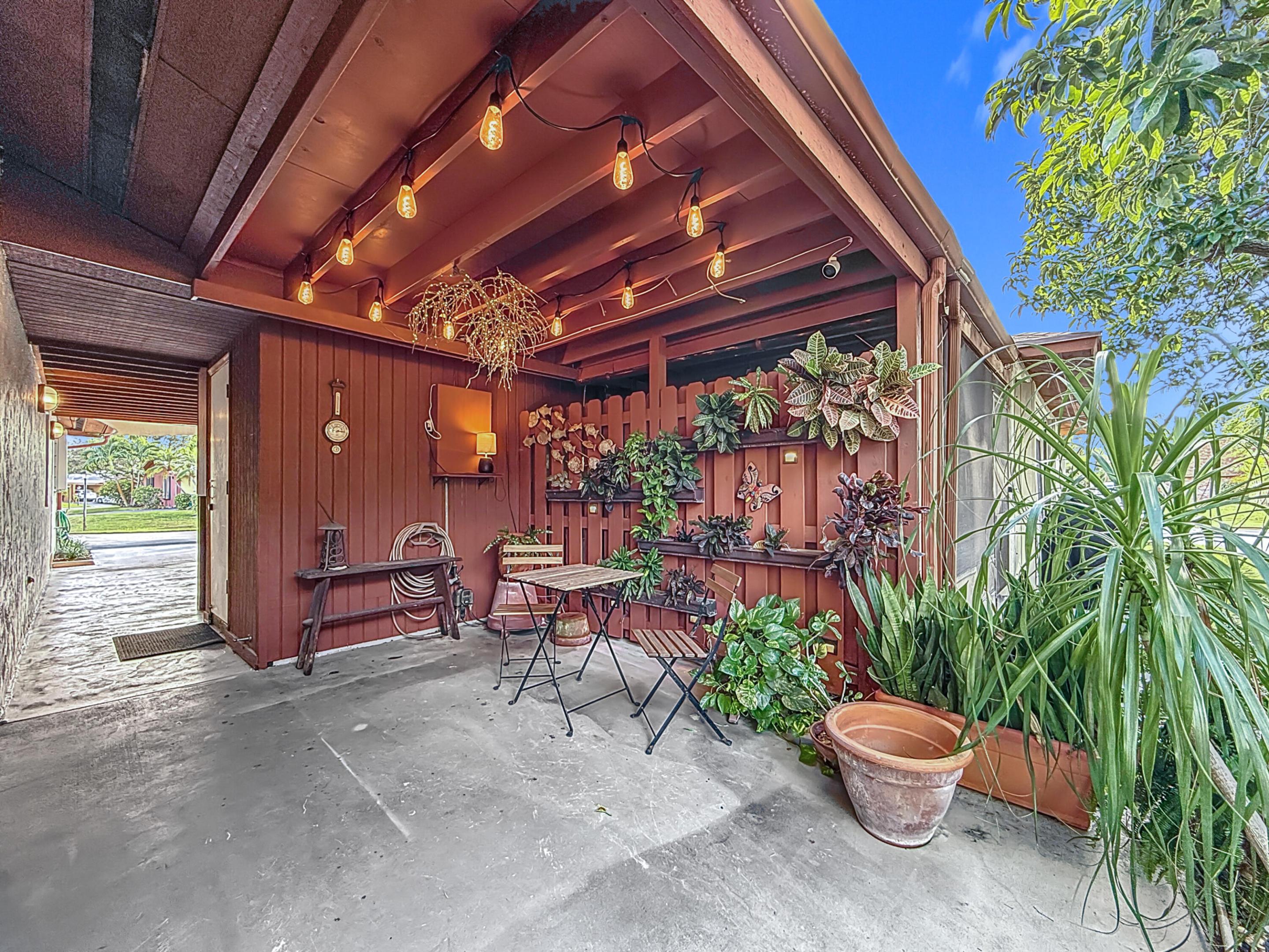 533 SE 28th Circle 533