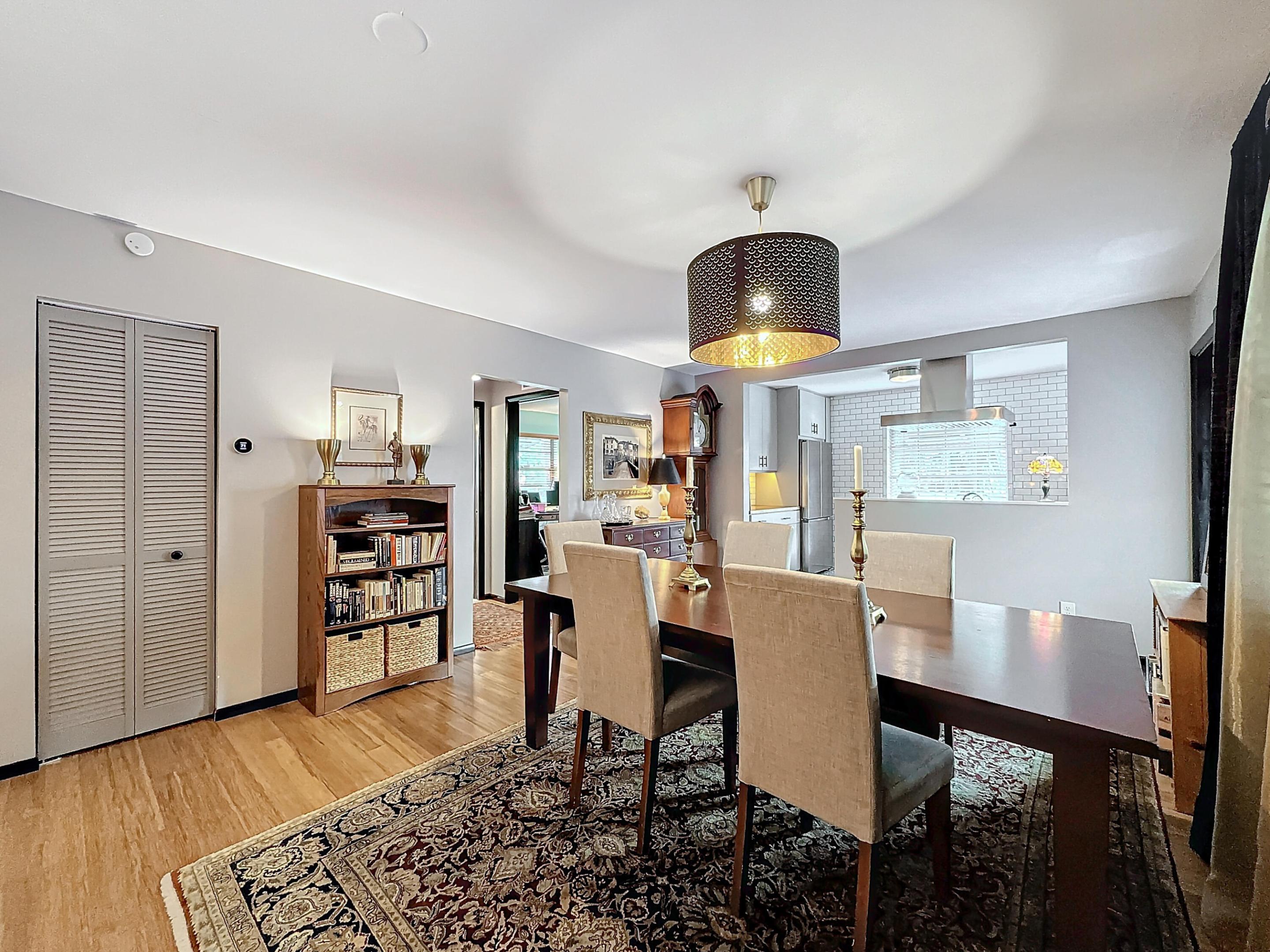 533 SE 28th Circle 533
