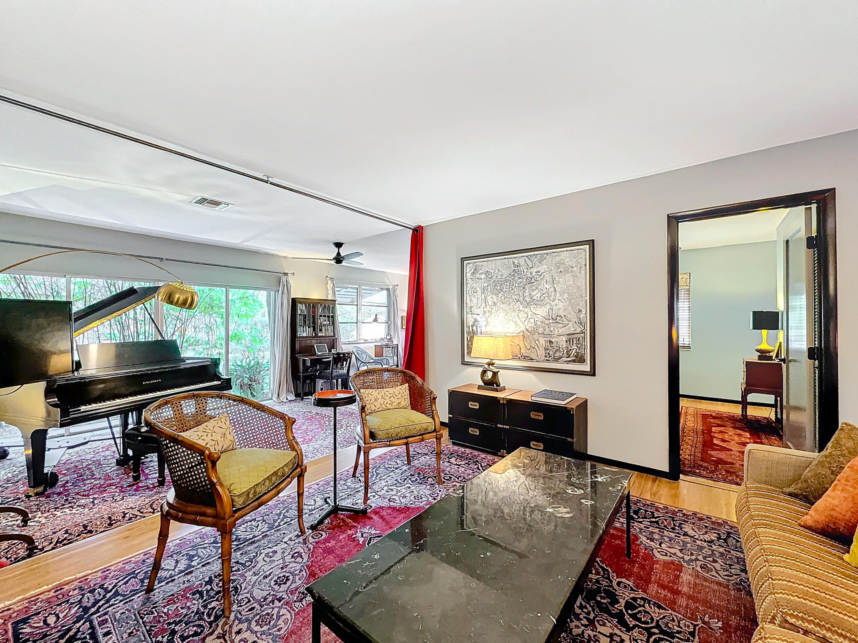 533 SE 28th Circle 533