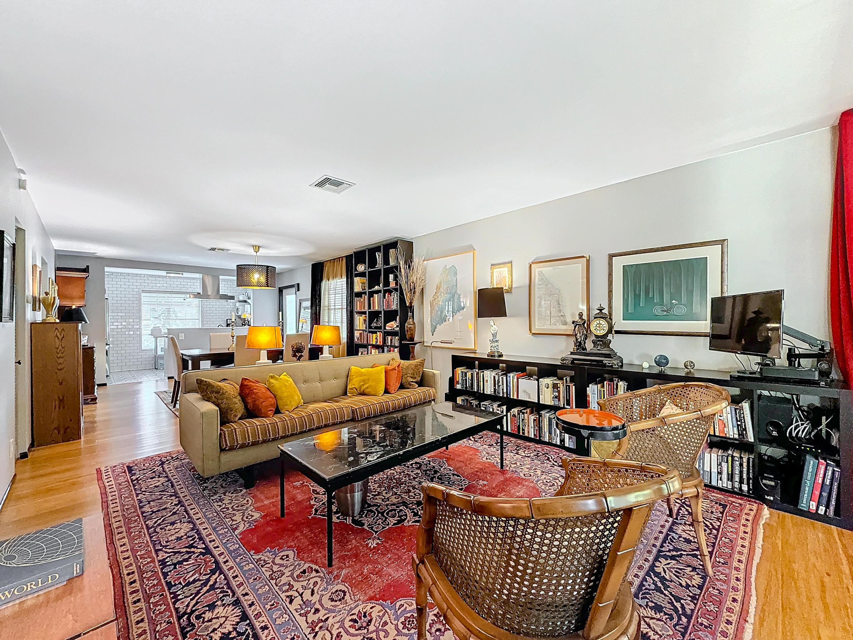 533 SE 28th Circle 533