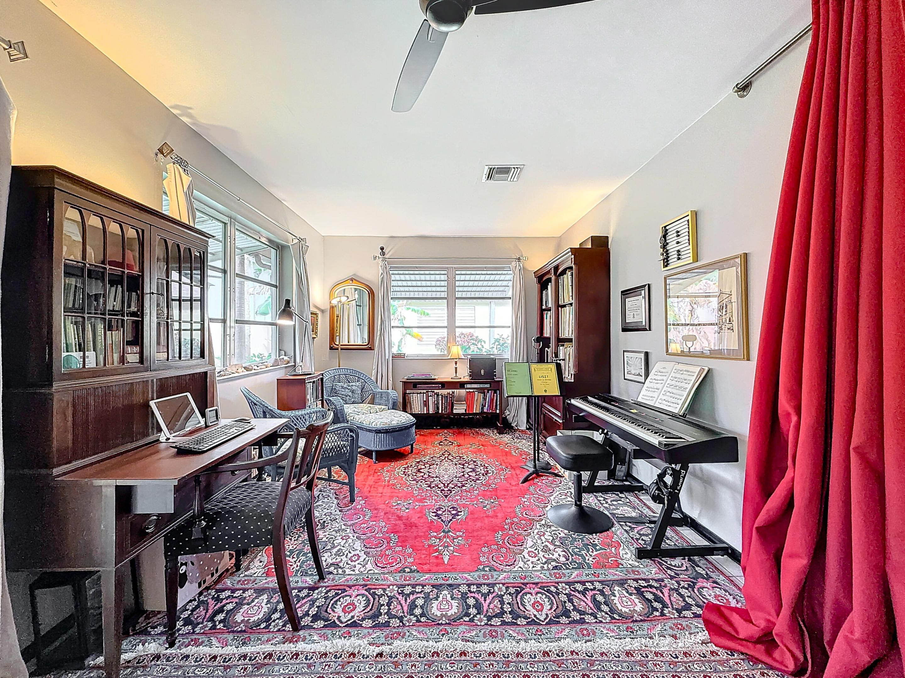 533 SE 28th Circle 533