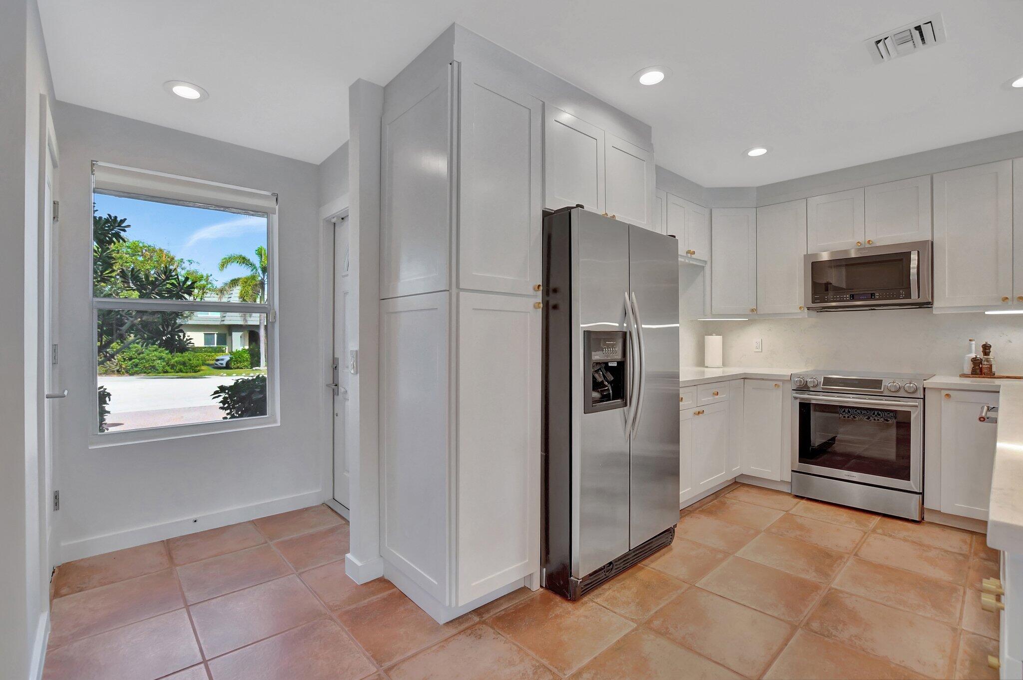 1016 Russell Drive