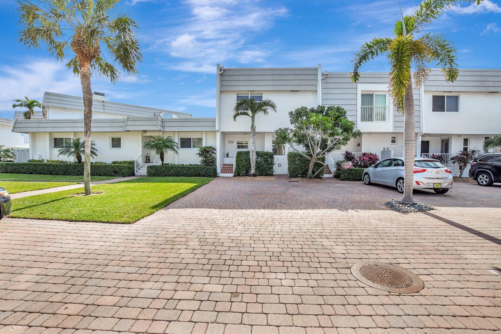 1016 Russell Drive