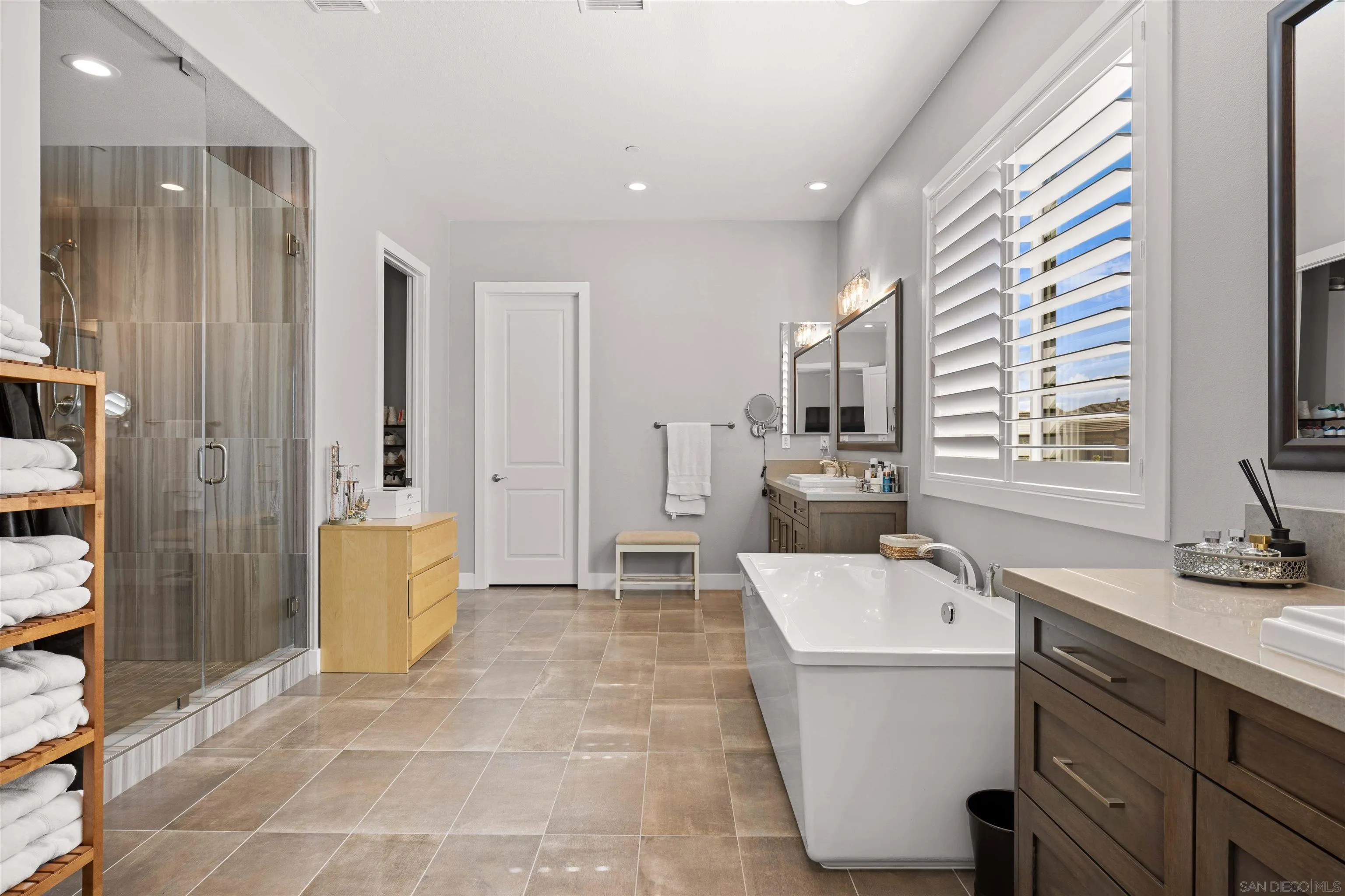 6183 Summit Crest Circle