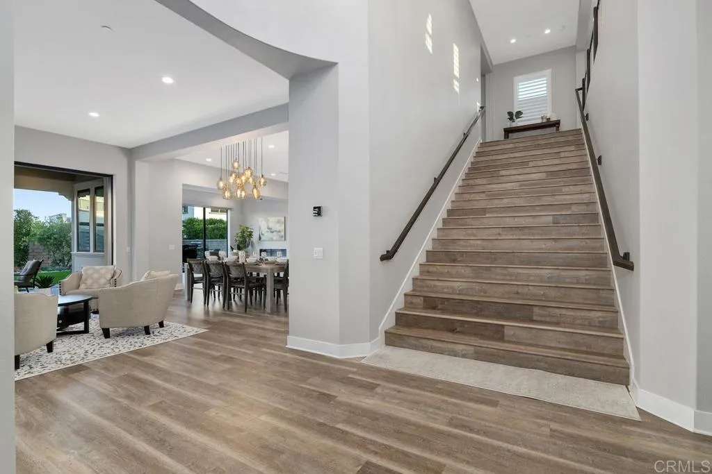 6183 Summit Crest Circle