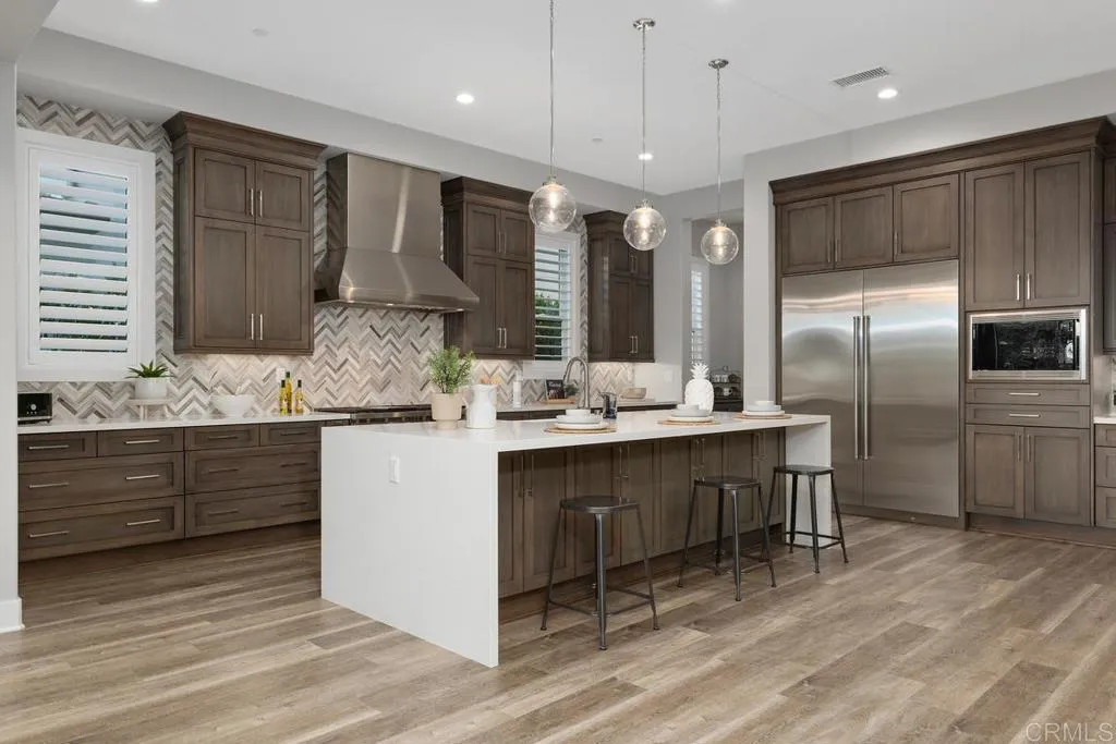 6183 Summit Crest Circle