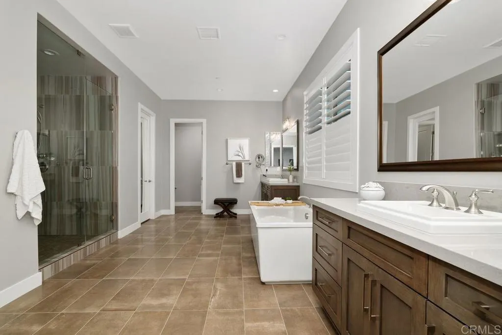 6183 Summit Crest Circle