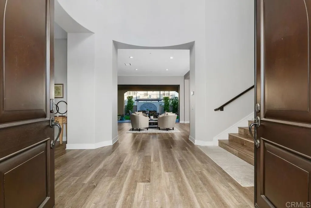 6183 Summit Crest Circle
