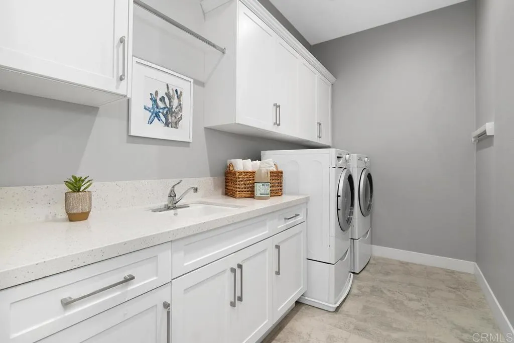 6183 Summit Crest Circle