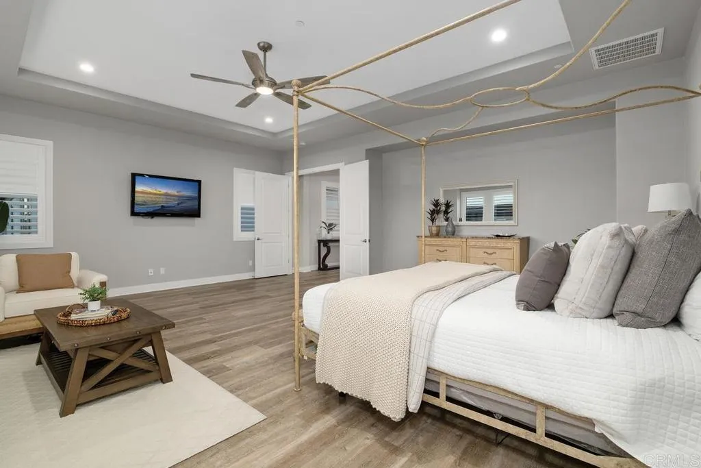 6183 Summit Crest Circle