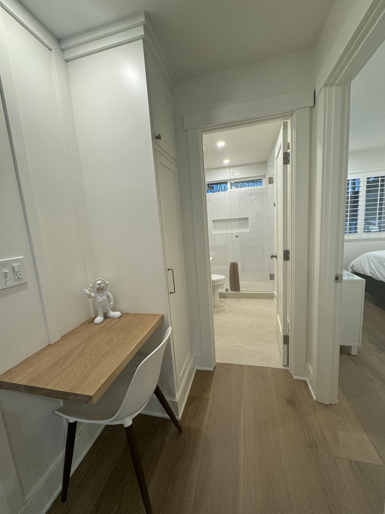4700 Sandyland Road Apt 16