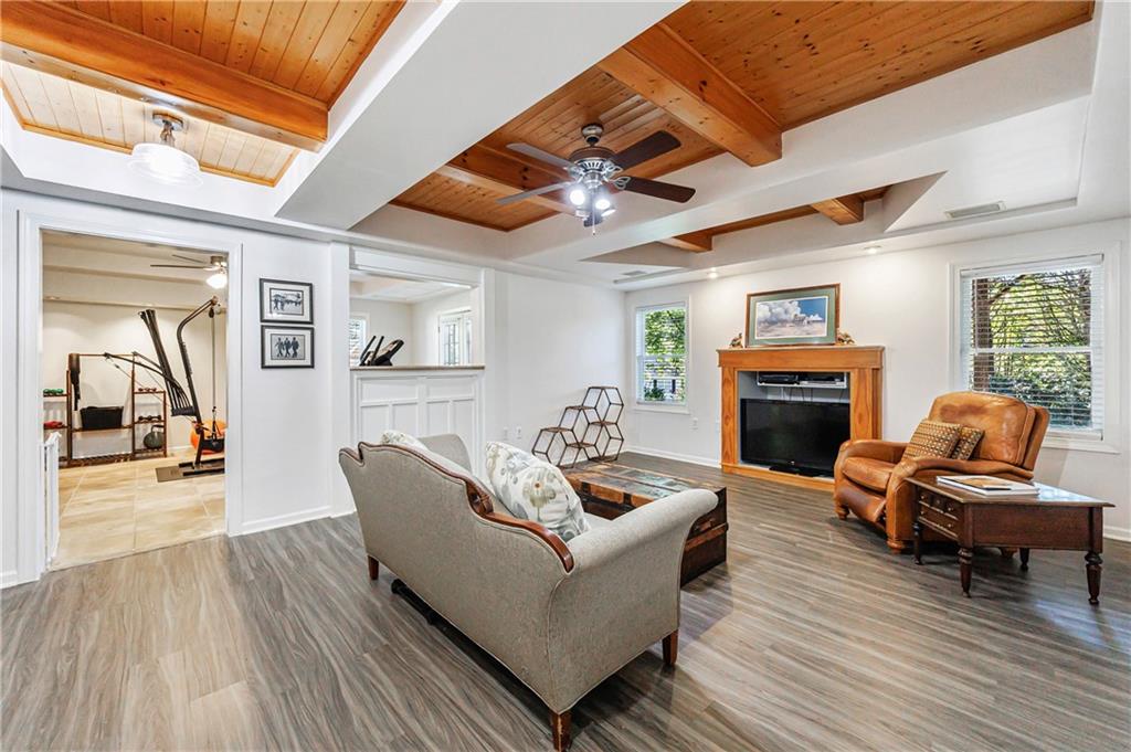 6515 Ridgefield Drive
