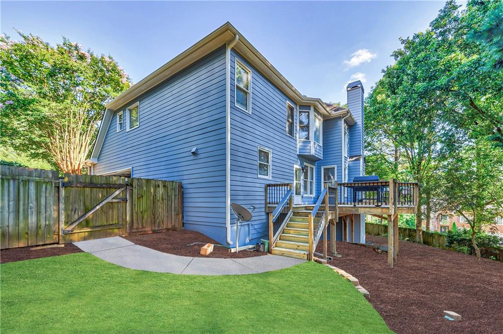 6515 Ridgefield Drive