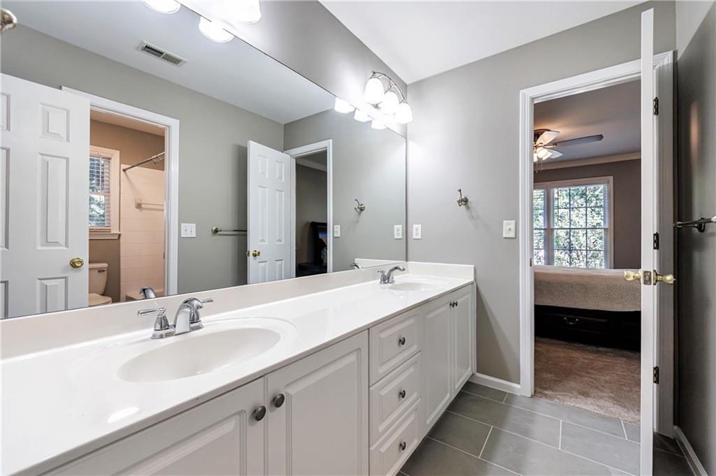 6515 Ridgefield Drive