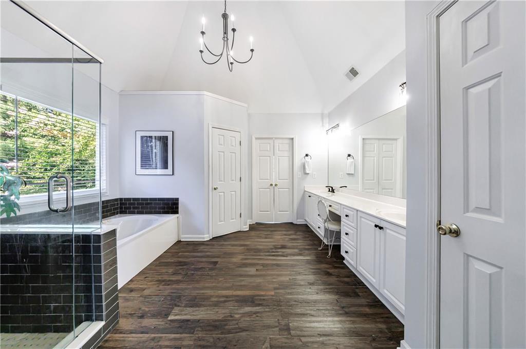 6515 Ridgefield Drive