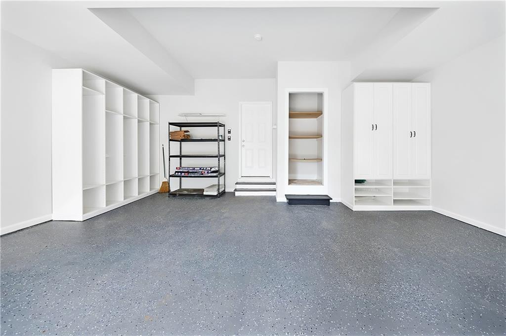 2090 Lake Windward Drive