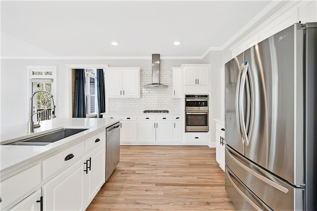 2090 Lake Windward Drive