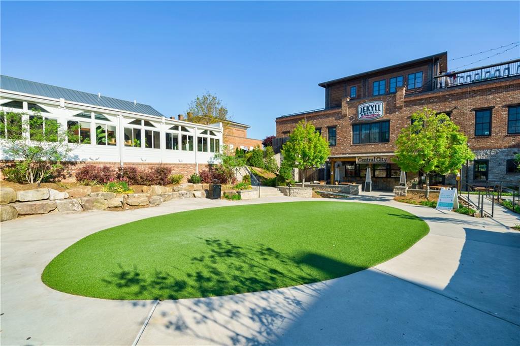 2090 Lake Windward Drive