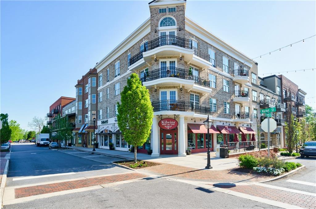 2090 Lake Windward Drive