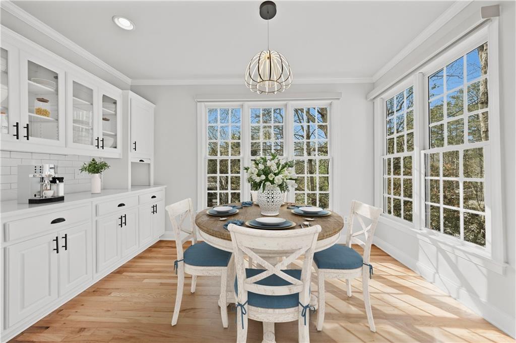 2090 Lake Windward Drive