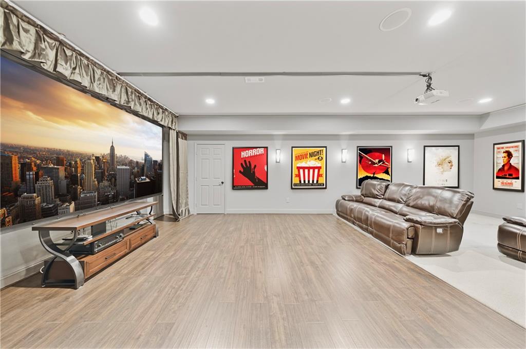 2090 Lake Windward Drive