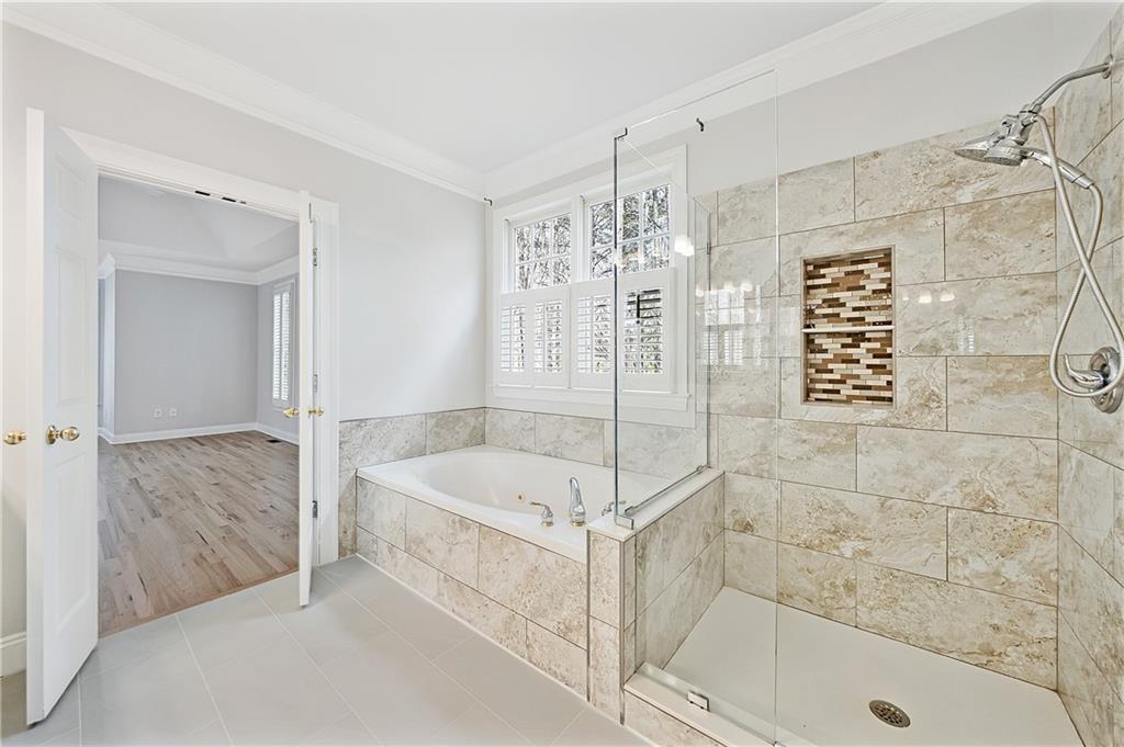 2090 Lake Windward Drive