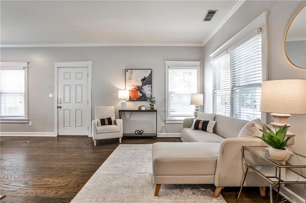 318 Glenwood Avenue SE