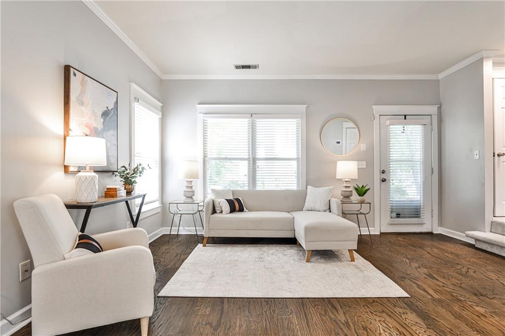 318 Glenwood Avenue SE