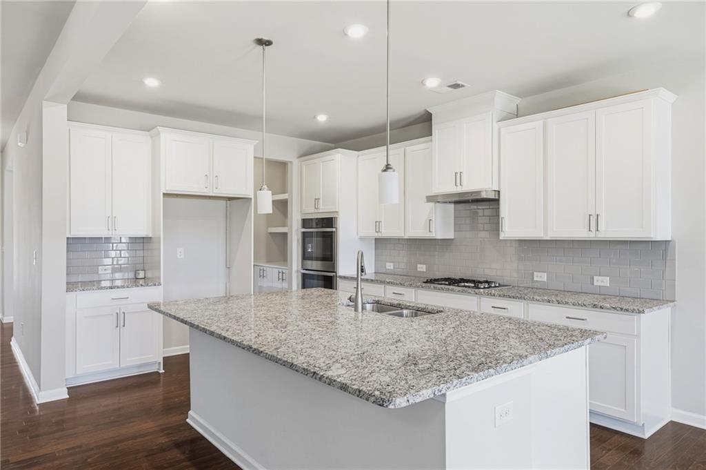 4482 Claiborne Court