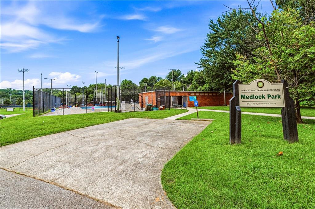 2670 Woodridge Drive
