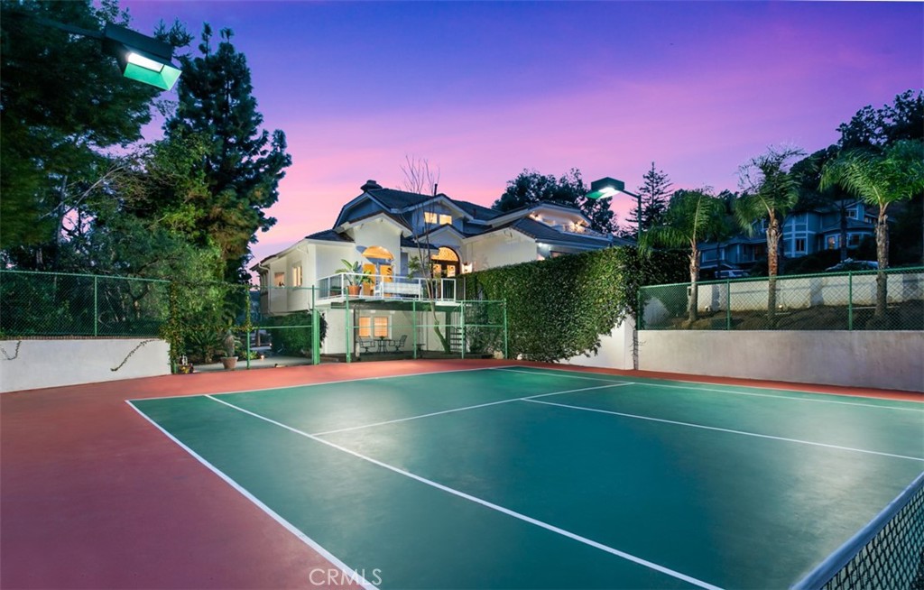 10282 Ambervale Lane