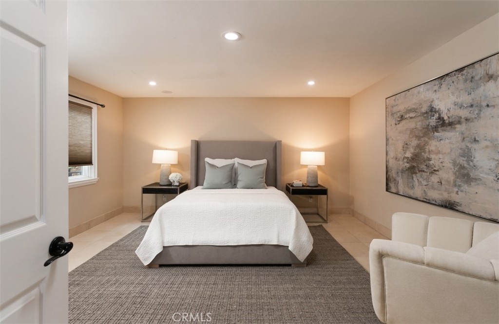 10282 Ambervale Lane