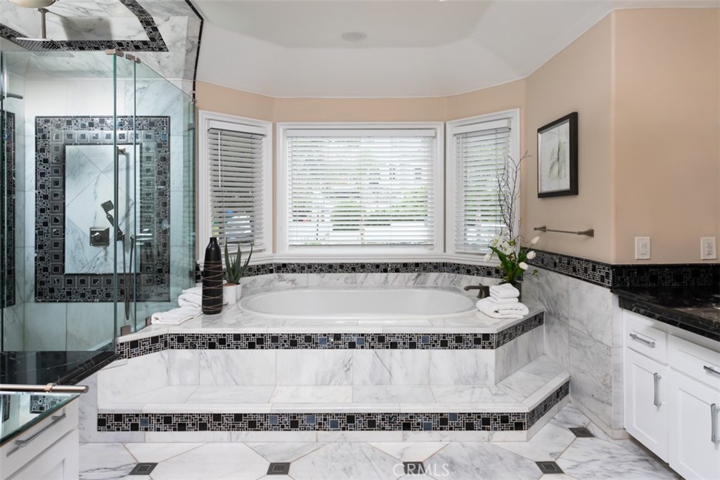 10282 Ambervale Lane