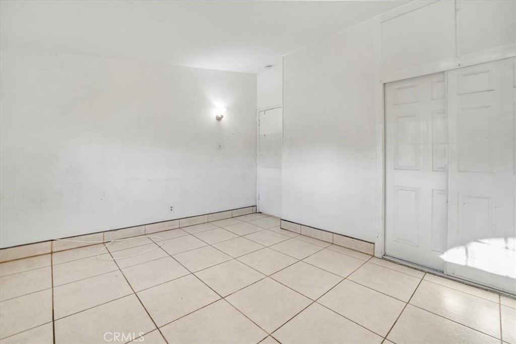 1106 W Flora Street