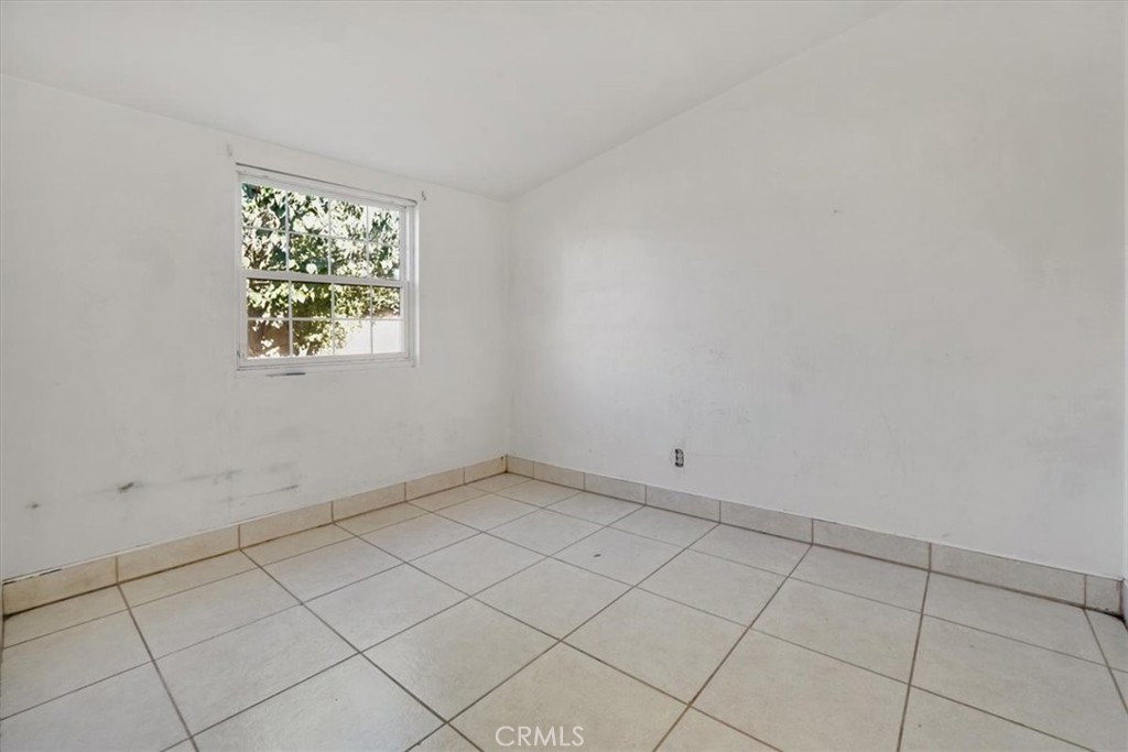1106 W Flora Street