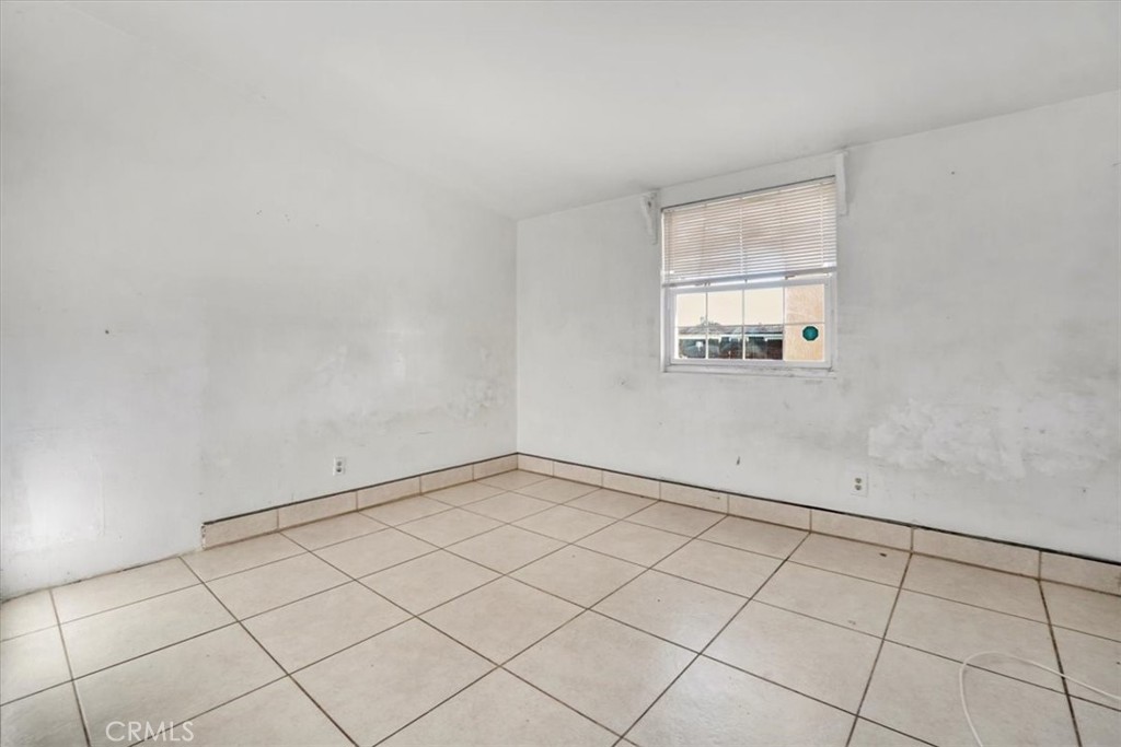 1106 W Flora Street