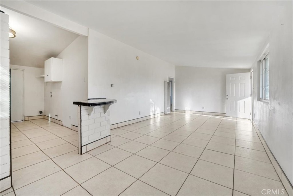 1106 W Flora Street