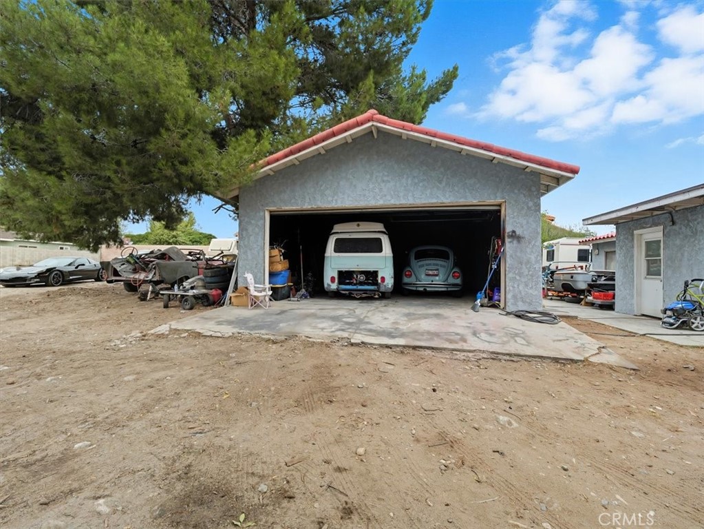 2650 N Linden Avenue