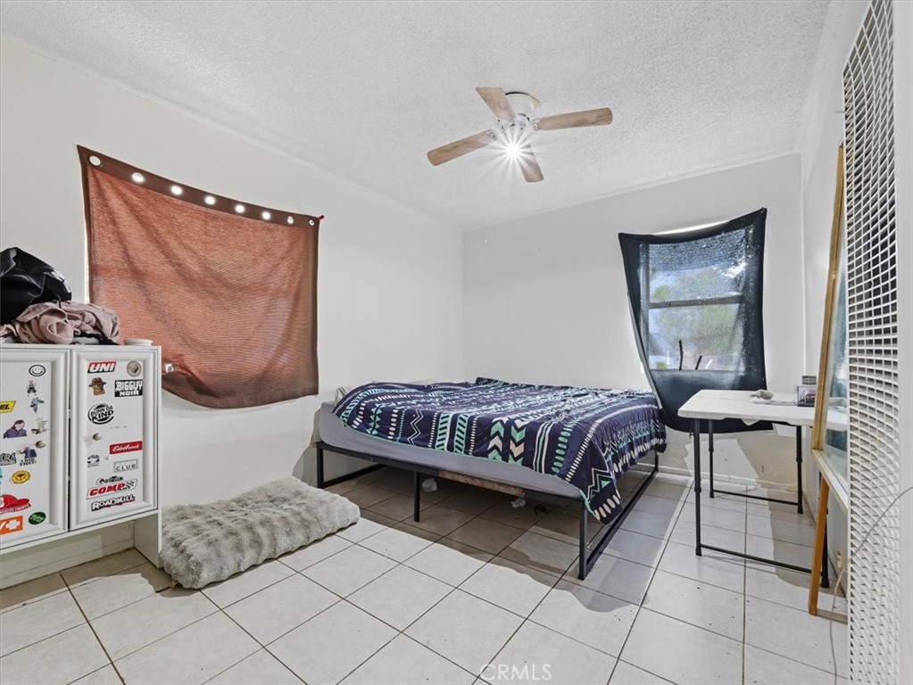 2650 N Linden Avenue