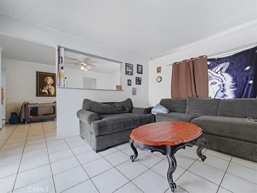 2650 N Linden Avenue