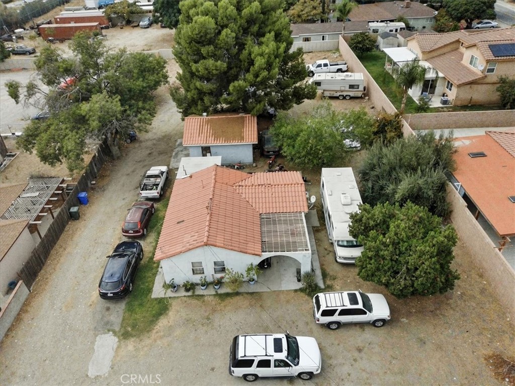 2650 N Linden Avenue