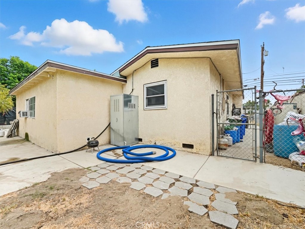 17962 Merrill Avenue