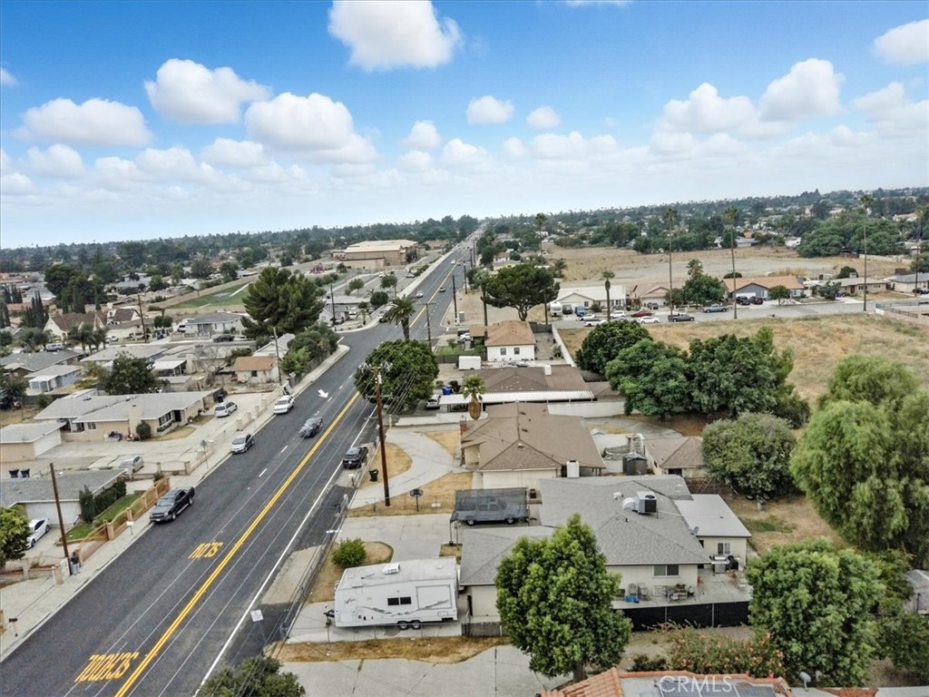 17962 Merrill Avenue