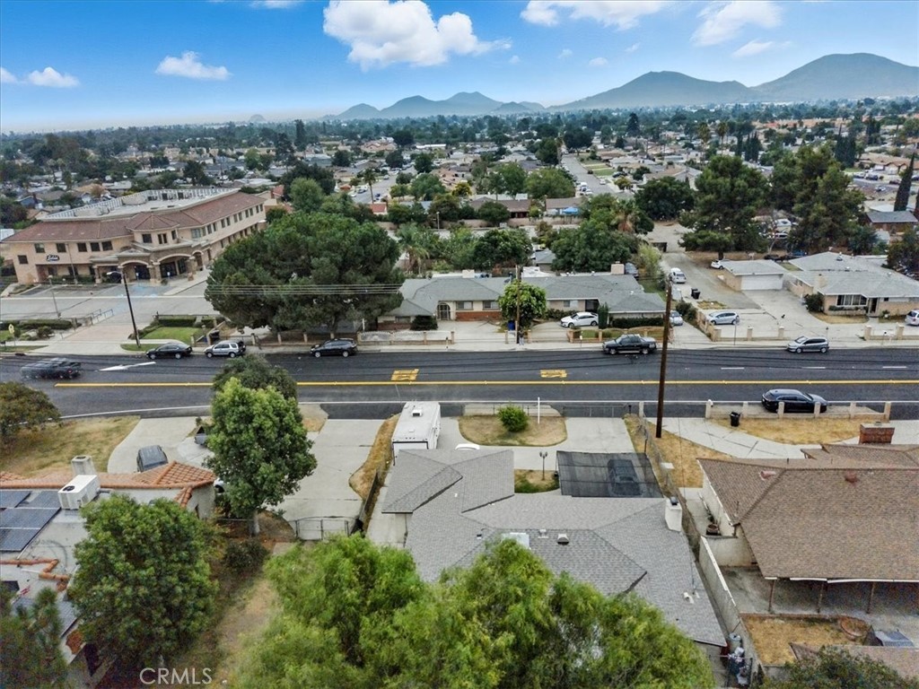 17962 Merrill Avenue