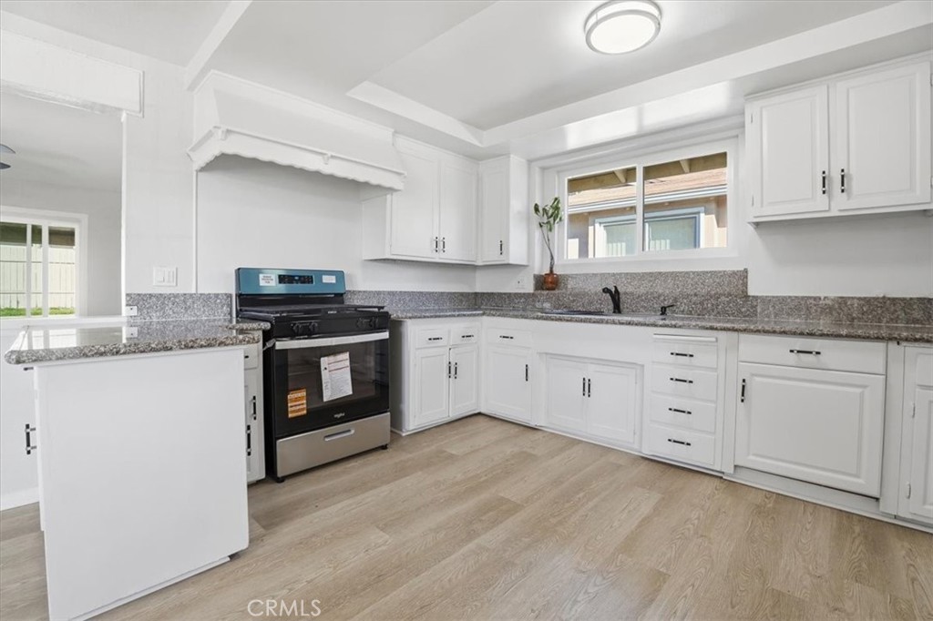 1512 W 6th Street