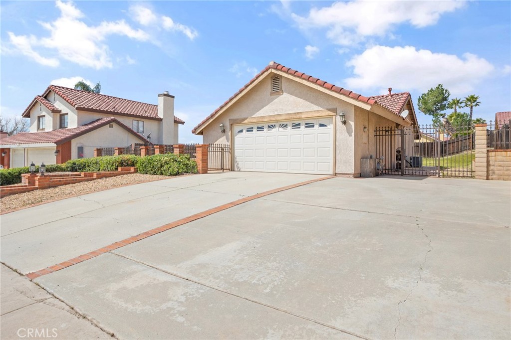 12089 Ponce De Leon Drive