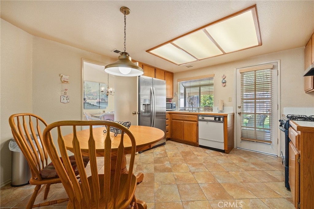 12089 Ponce De Leon Drive