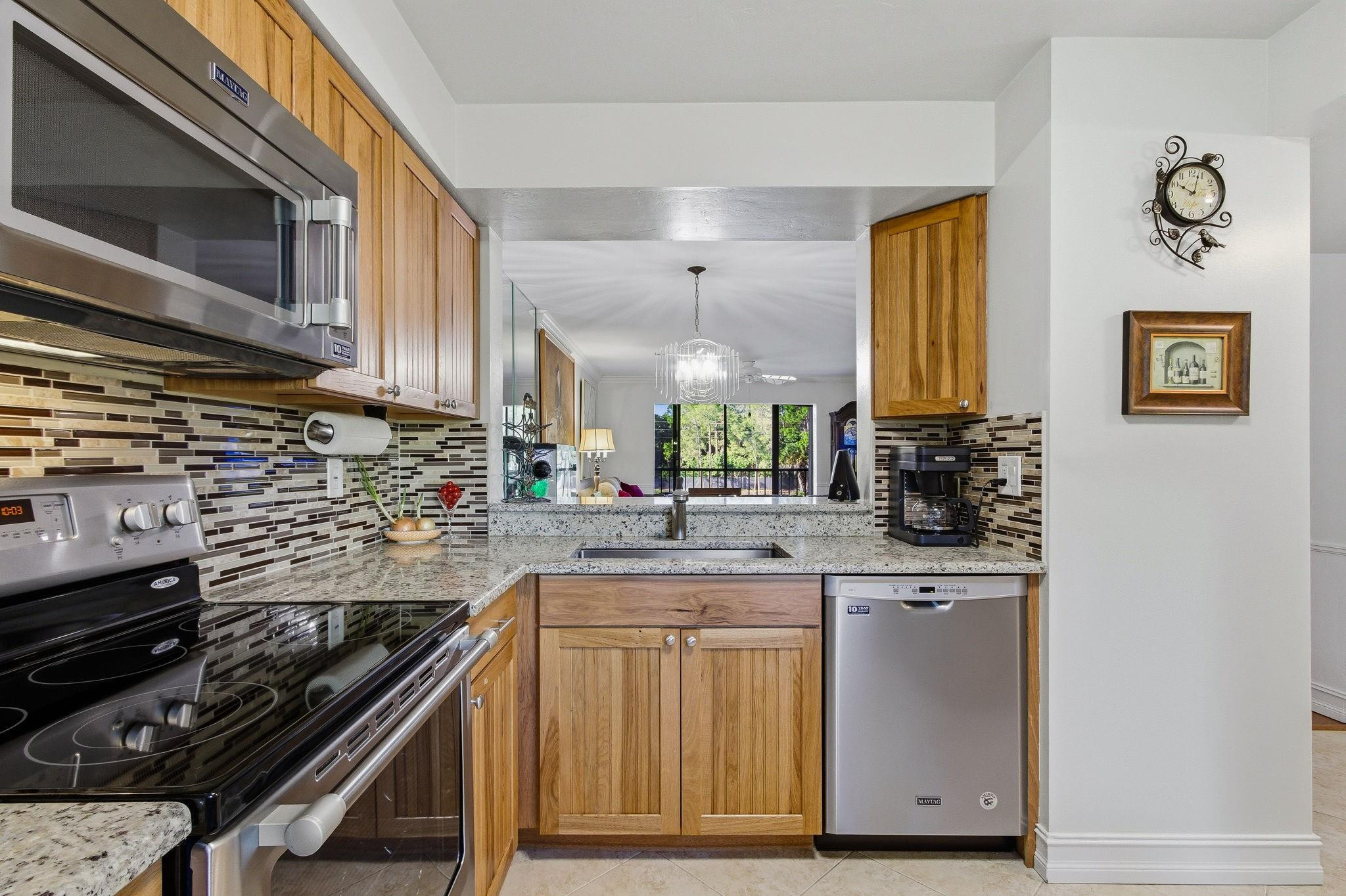 228 Fox Glen Drive 3205