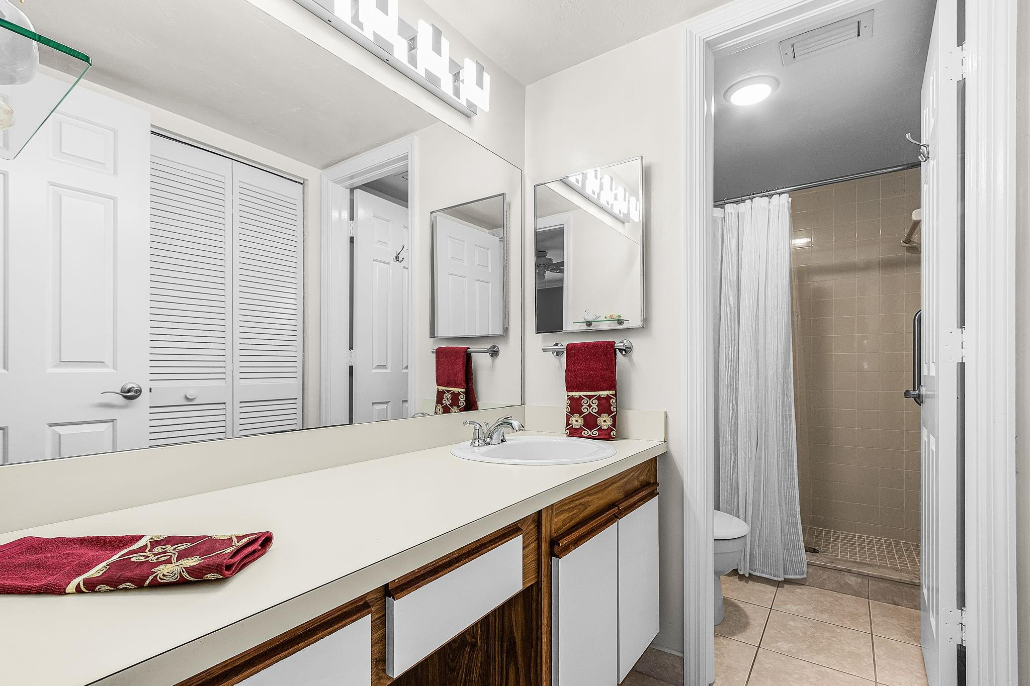 228 Fox Glen Drive 3205